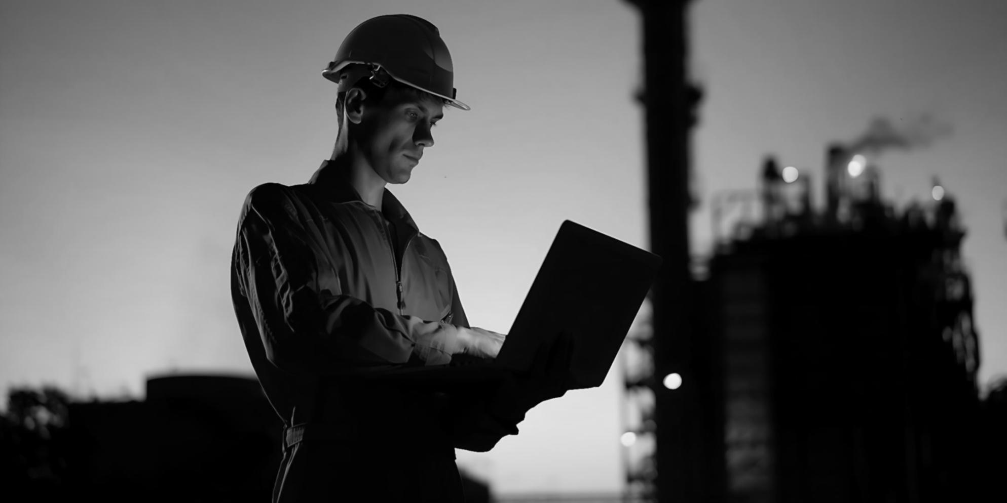 Инженерная группа анализирует результаты разработки месторождения